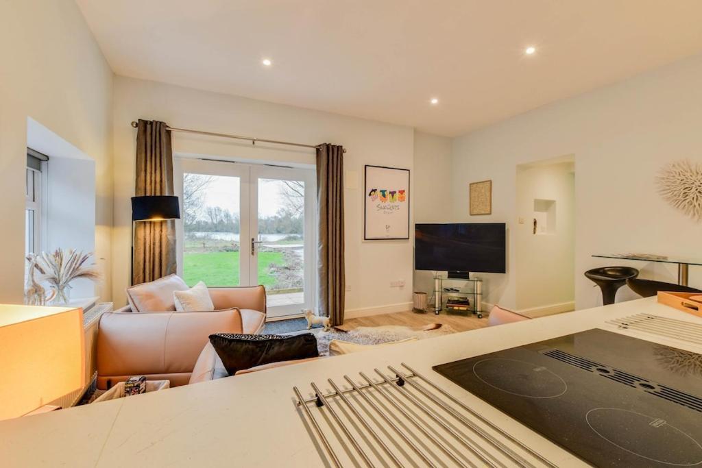 The Hideaway @ Flagham Cottage. Malmesbury Eksteriør billede